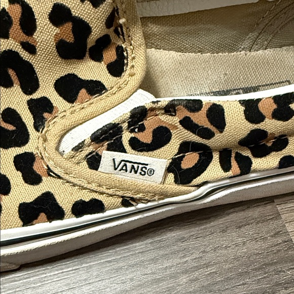 Vans Animal Print Slip-ons - Picture 2 of 6
